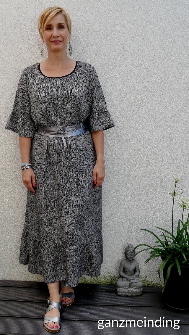 Kleid mit Rüschen, Dana Lübke, Tutorial Ruffler Bernina, ganzmeinding 22